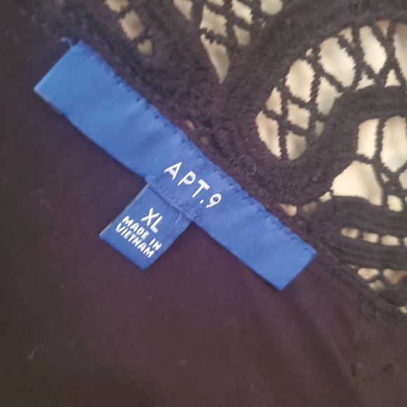 Cover up cut out shirt - Picture 3 of 3